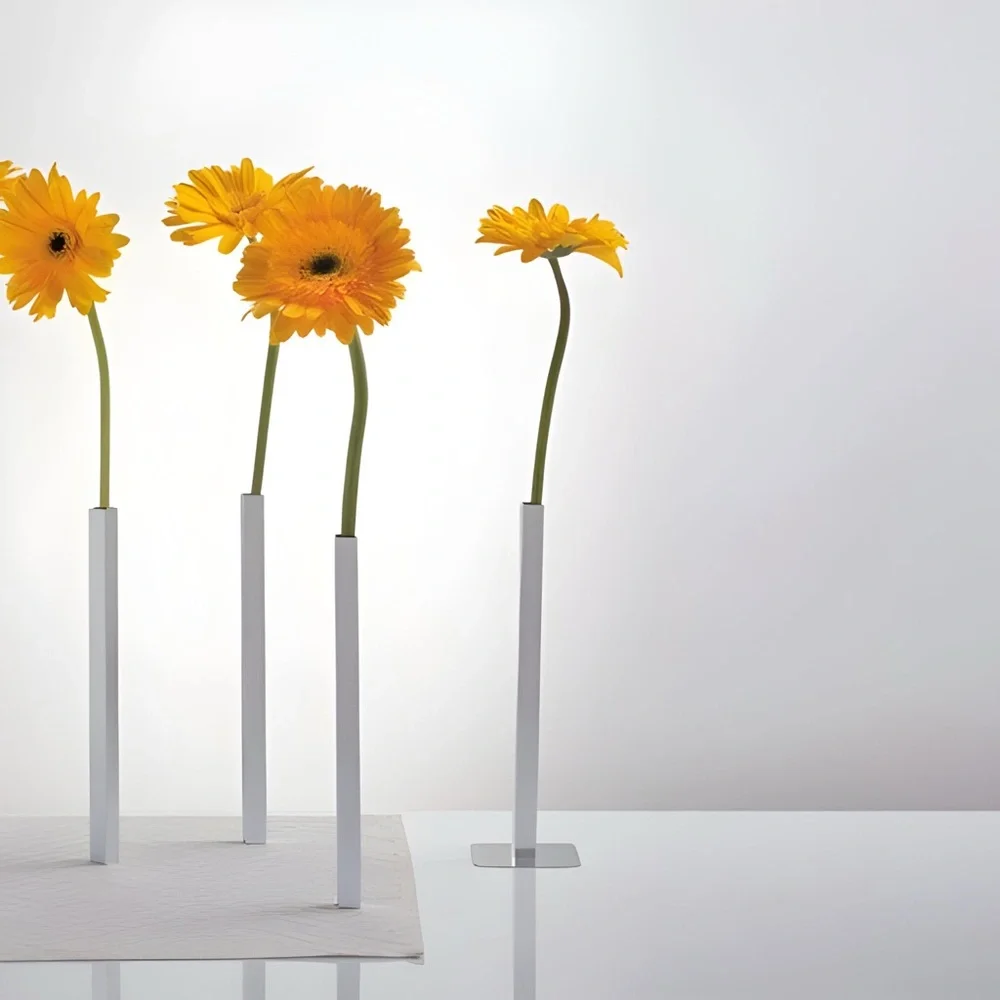 Magic Magnetic Flower Vases Modern Floating Illusion Set of 10 | Uncommon Goods - Picture 12 of 12